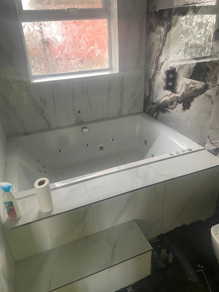 Jacuzzi installation