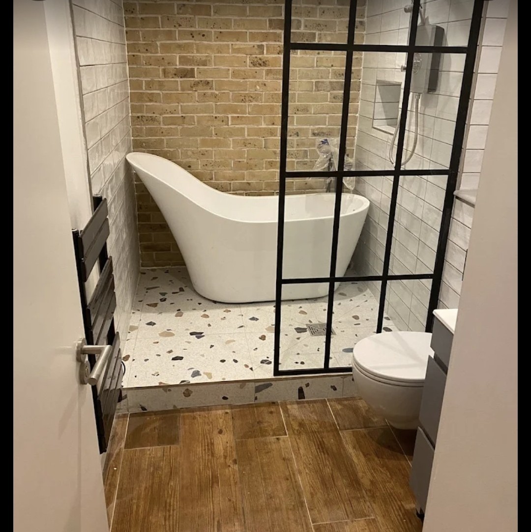 Tub fitting